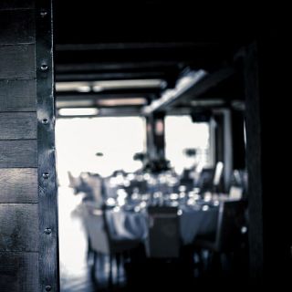 Splav restoran Vizantija - tabla sa radnim vremenom