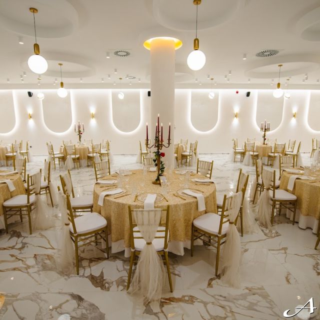 Faena Event Hall - elegantno dekorisane stolove