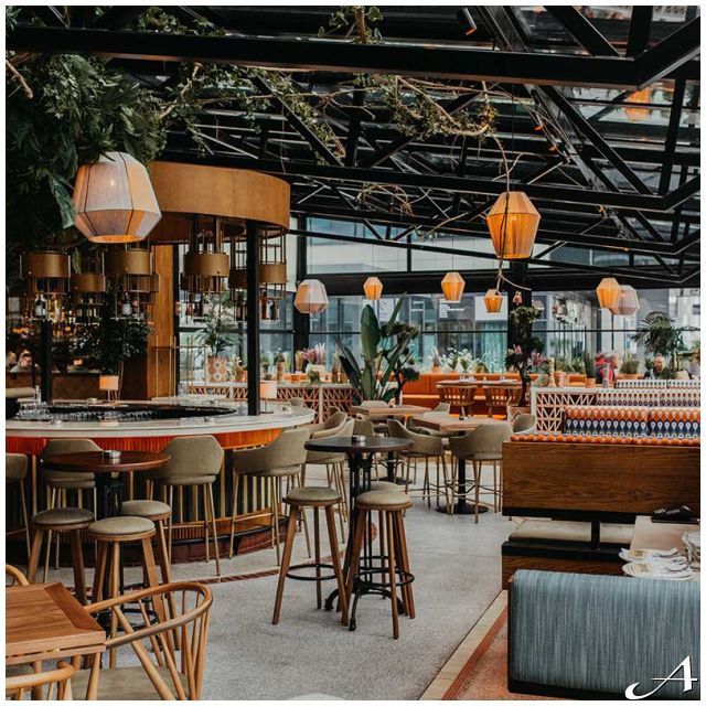 Restoran Buena Vida - enterijer sa stolovima