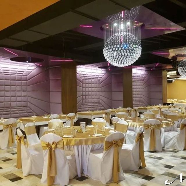 Doček Nove godine - dekorisan prostor