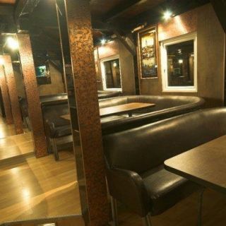 Splav klub restoran - prazan enterijer