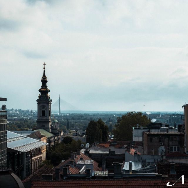 Beograd - panorama grada sa crkvom