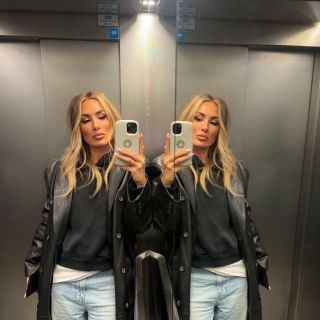 Beograd na vodi Nova godina - žena u liftu