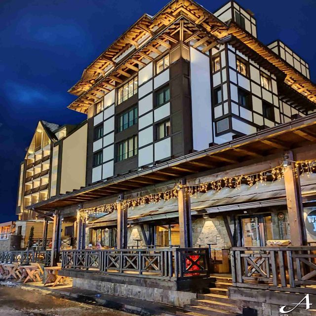 Nova godina Kopaonik - osvetljen hotel noću