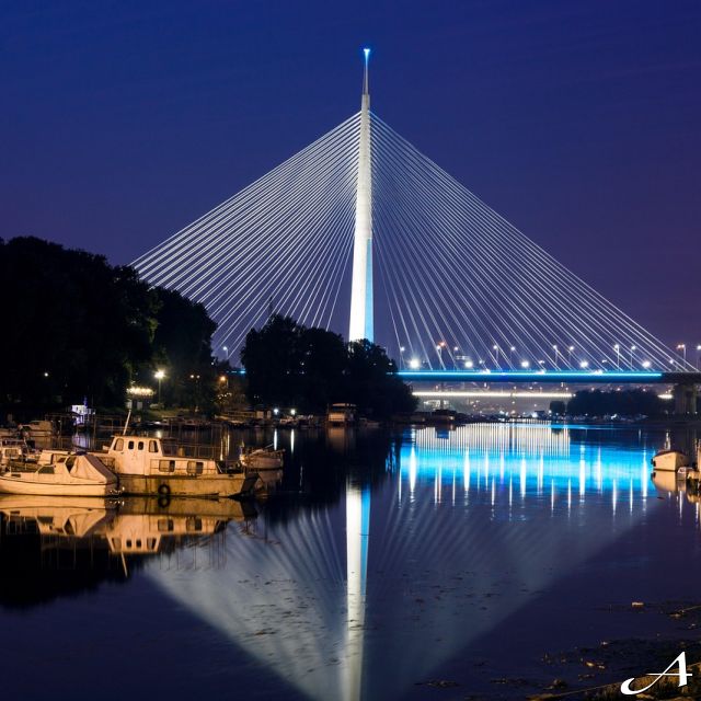 Nova godina Beograd - noćni most i reka