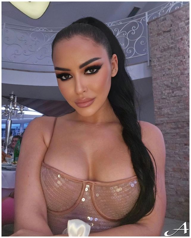 Aleksandra Mladenović Nova godina 2026