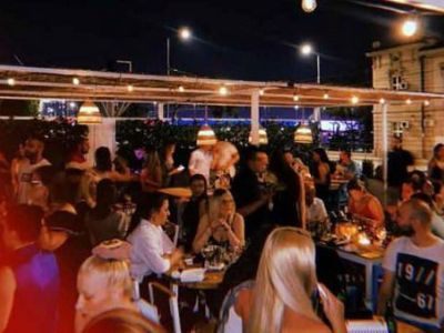 Mala plava vrata Srpska Nova godina