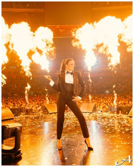 Aleksandra Prijović Nova godina u Sava Centru Banquet Hall-u