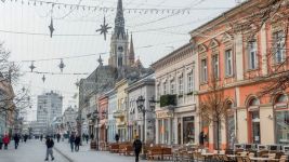 Doček Nove godine na Trgu u Novom Sadu