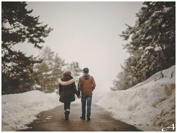 Da li je bolje dočekati Novu godinu sam ili u paru - anketa