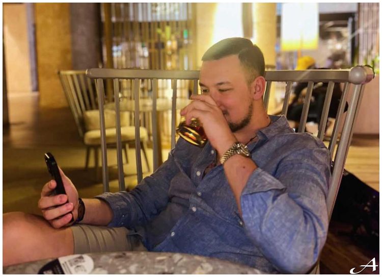 Uroš Živković u restoranu