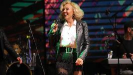 Lepa Brena Nova godina