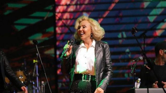 Lepa Brena Nova godina Lepa Brena Nova godina